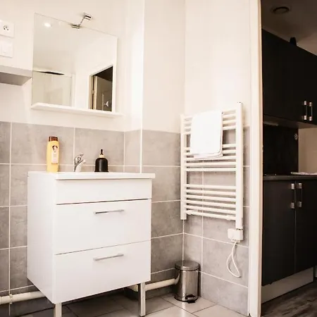 Le Du Louvre Apartment Lens